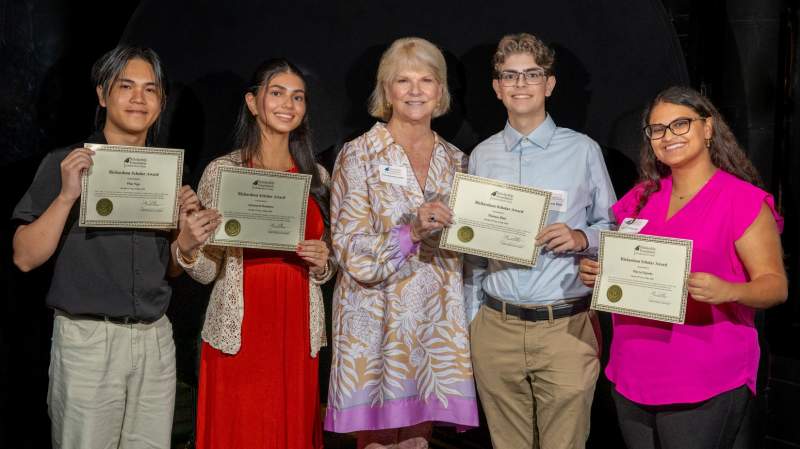 2025 Richardson Scholars with Nancy Richardson Luther, center. From left: Phat Ngo, Anamaria Ramirez, Thomas Blais, Mayra Fajardo.